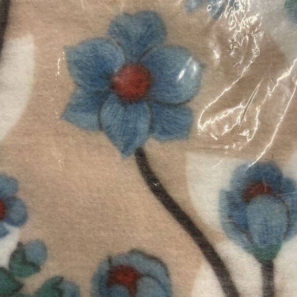 Esmond‎ Blossom Time Fiberwoven Screenprint Polyester Floral Blanket 72 x 90 - Picture 7 of 10